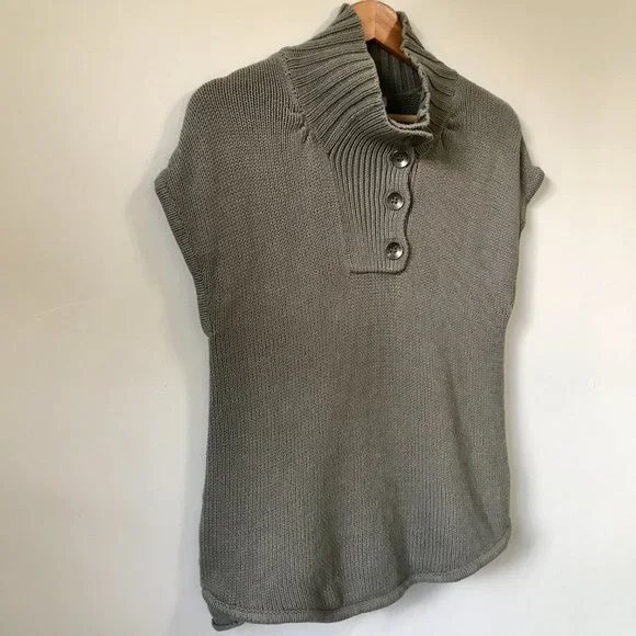 BCBGeneration Grey Mock Neck Button Short Sleeve Sweater, Size M - Picture 2 of 11